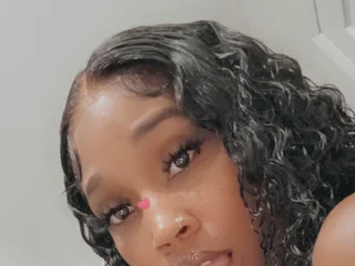 Honeeybabeey profile