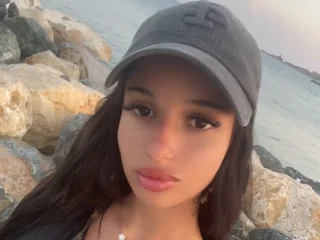IzzyDesire profile