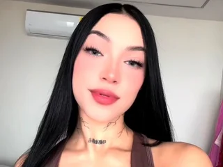 Lady_virtual