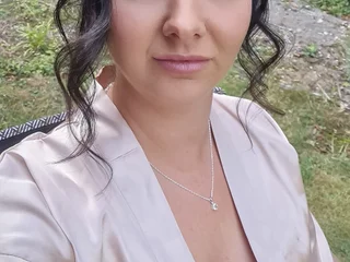 Larissa_Bell