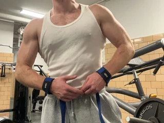 MaxTheBull profile