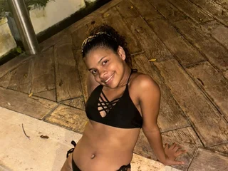 MonicaRobles19 profile