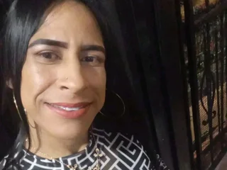 NAHOMY_SWEETT19 profile