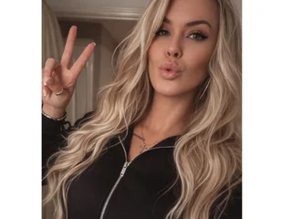 NaughtyLeahUK profile