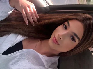 chloe_narcise profile