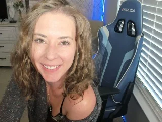 curlycheergrl