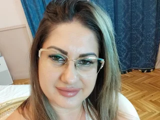 yasmine898 profile