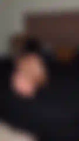 Amatrice de pieds ? Nue pour toi.