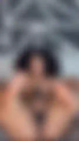 Baise domi et gicle.