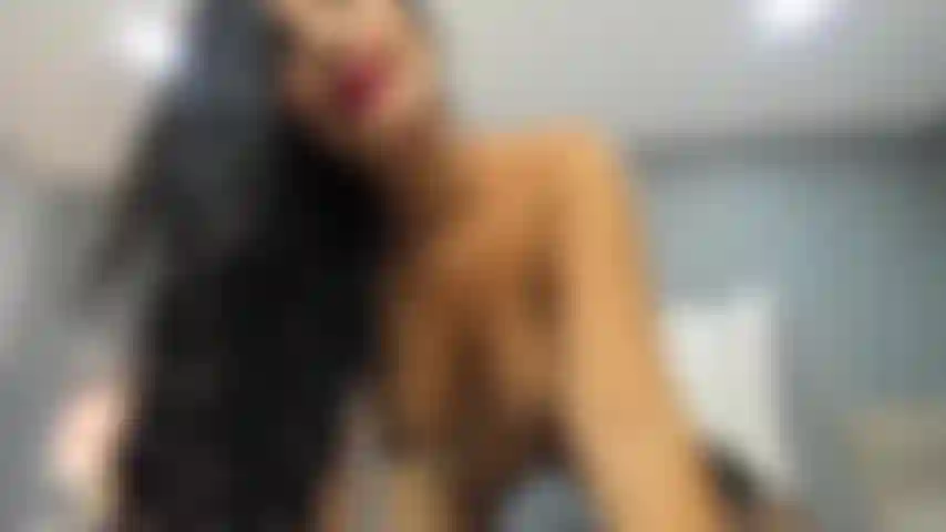 Pov : je suce ta bite dure en levrette.