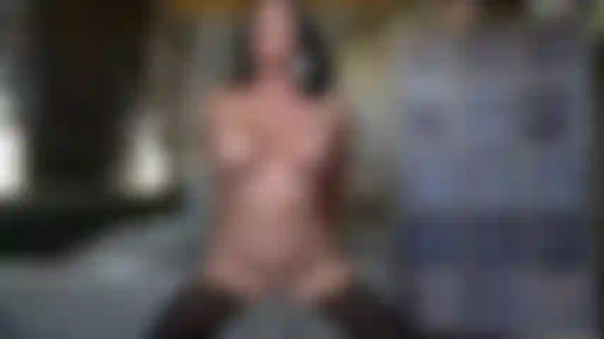 Je chevauche mon jouet.