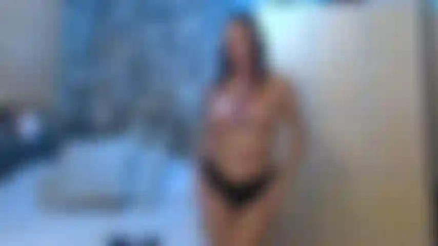 De l'huile sur mes gros seins.