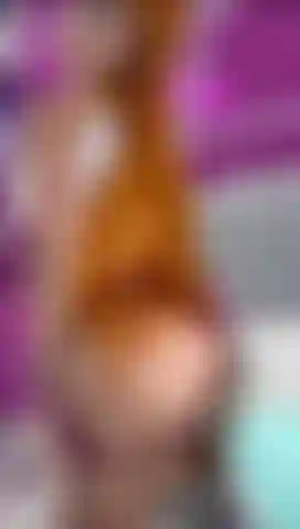 Cosplay ! Regarde comme je m'amuse avec ma baguette magique haha.