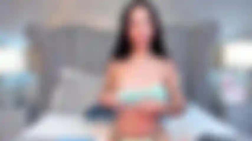 Chaque courbe, chaque murmure, chaque contact sera une invitation tentante à explorer ensemble un monde de plaisir et de fantaisie.