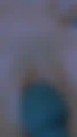 Tremblant le clitoris.