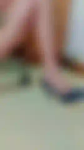 Sweet by nature, intense by choice .
Heels, tattoos and a vibe that connects
more than you think