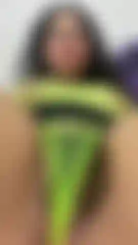 Hairy pussy fingering