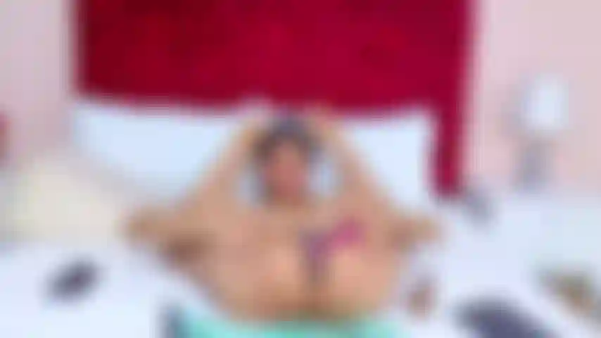 Fuck my pretty pussy