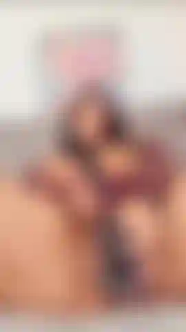 Regarde-moi jouir sur une bbc avec dominateur !