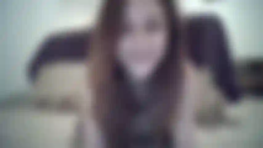 Exc. Call - déshabille-toi des pyjamas, des seins énormes et des jeux de chatte.