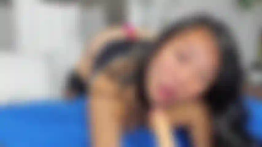 Profite de ma chatte juteuse.