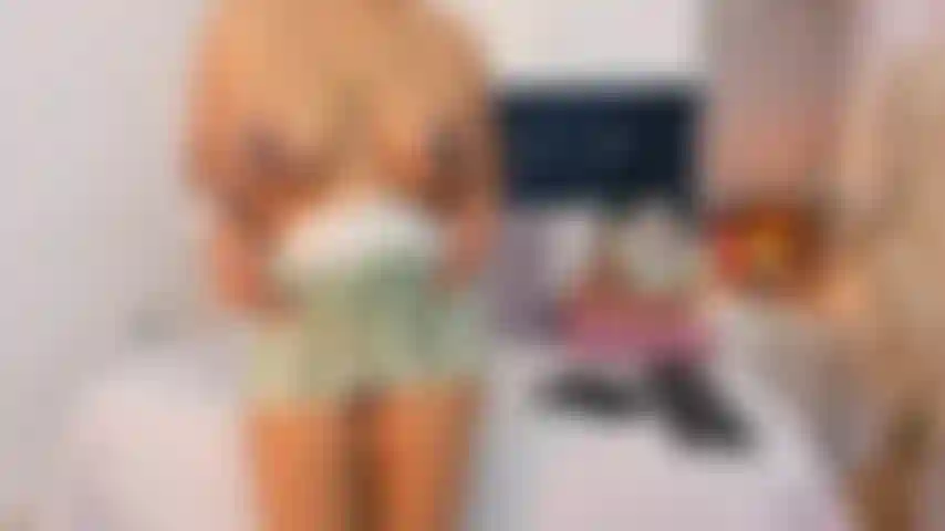 SENSUAL DANCE COMPLETLY NAKED + RUB CLITORIS SO HARD