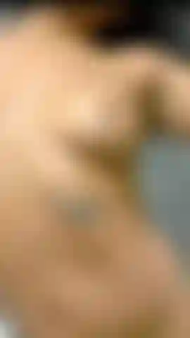 Regarde-moi, touche-moi, sens-moi...