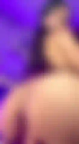 Mon gros cul chevauche un gros gode.