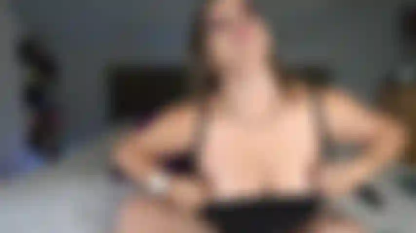 Rubbing my Clit Short