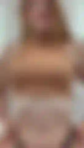 Laissez-moi vous séduire par ma sensualité.