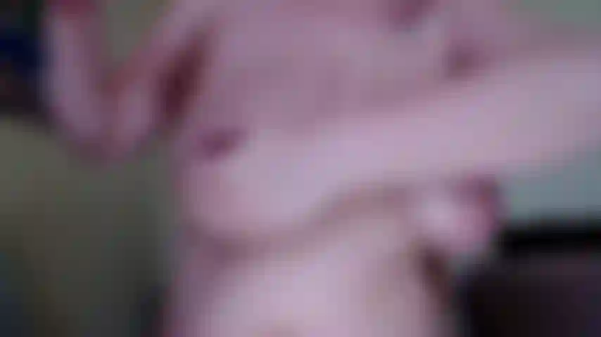 Tellement d'huile pour mes seins.