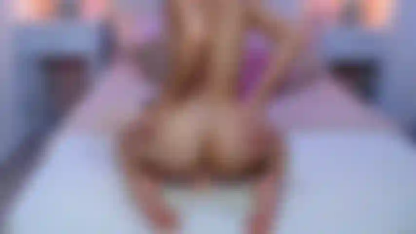 Je monte un gode sur le dos.