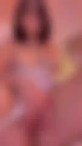 Slippery pink pussy