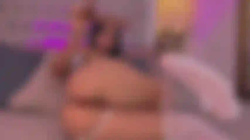 Ma chatte veut ta bite.