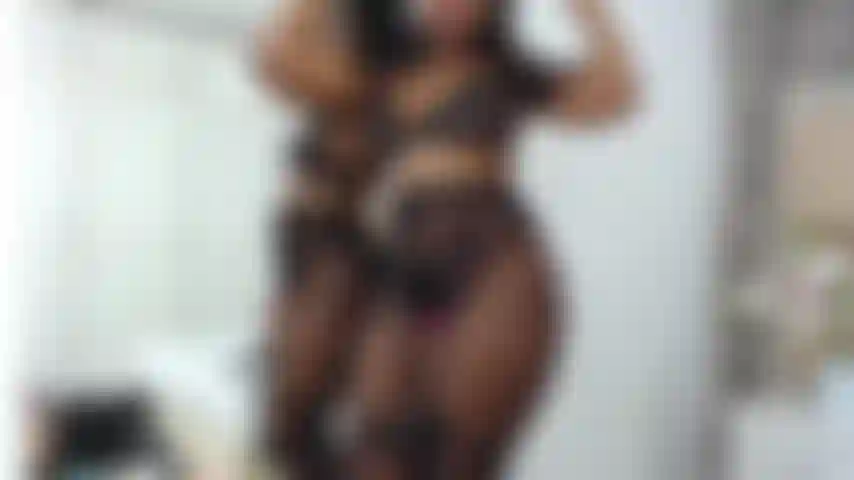 Je me baise dans le miroir.