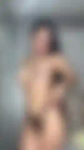 all my naked body is ready for you!! fingering me