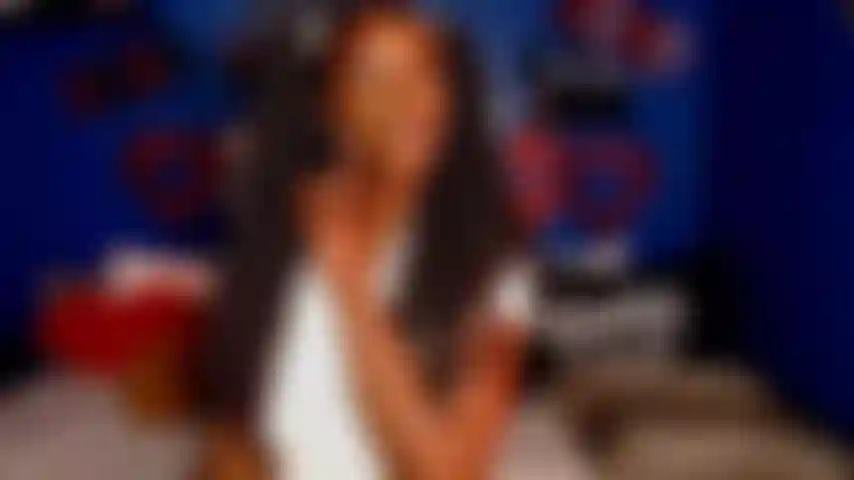 Un spectacle de fellation désordonnée avec des menthes au raisin.