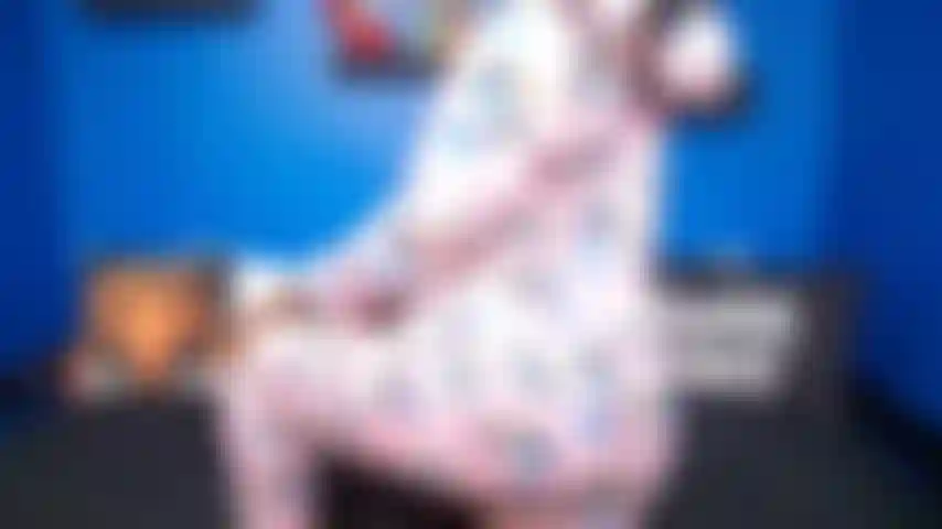 Adieu pingouin onsie.