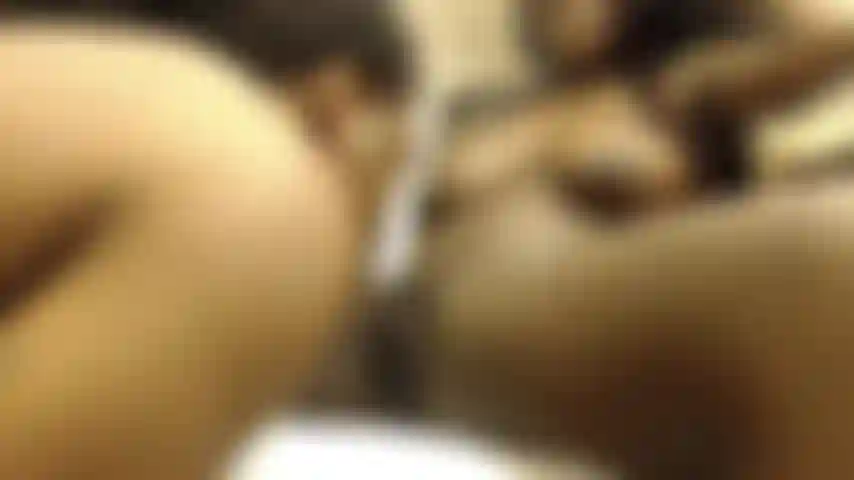 Mange-moi et je vais le sucer.