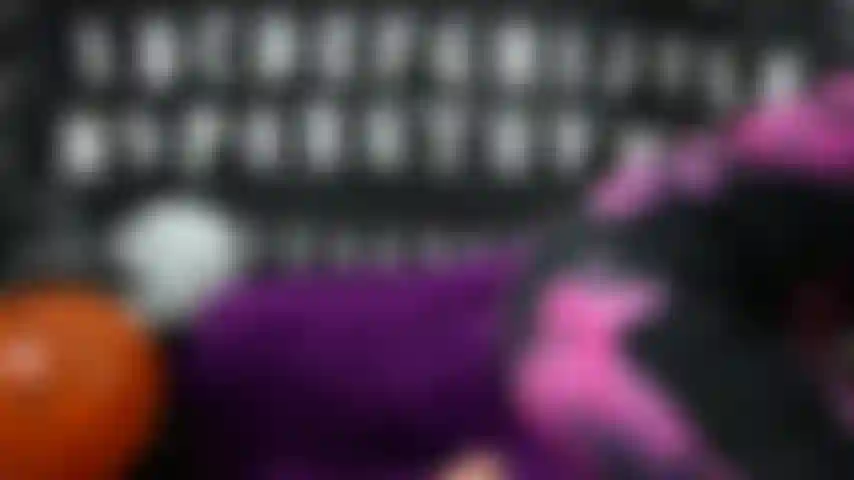 Un strip-tease effrayant.