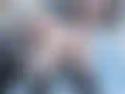 Mon intention était de donner 200 fessées, mais au fur et à mesure que la vidéo progresse, vous voyez que la douleur m'arrive, alors j'ai espacé et j'ai donné 200 fessées sur chaque joue à la place, ce qui fait un total de 400 fessées.