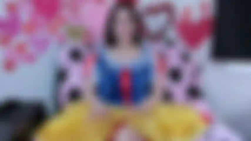 Jeu de rôle d'abandon de l'imprégnation de blanche-neige ! Toi, général d'armée, tu es arrivé dans ma chambre. Pour rester au pouvoir, j'ai besoin d'un héritier. Un gode chaud qui baise avec une chatte crémeuse à la fin.