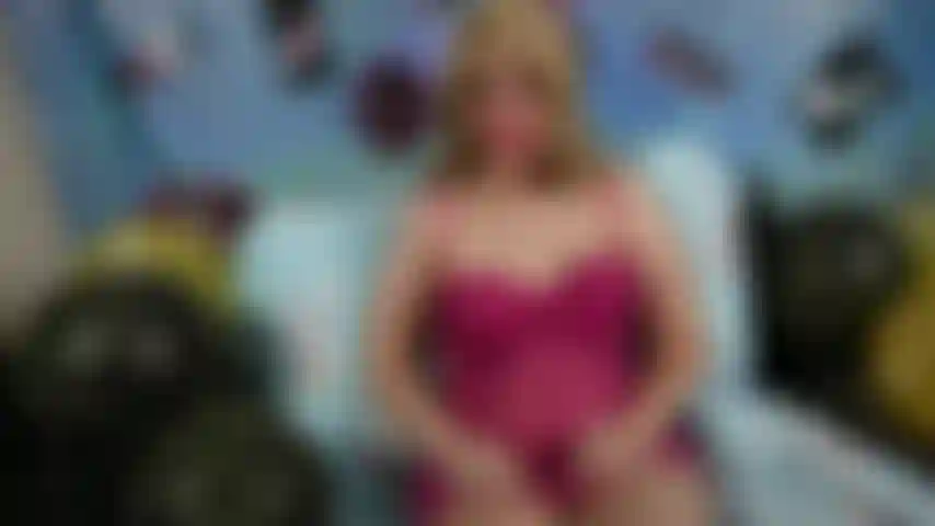 Barbie joi et masturbation mutuelle.