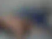 Merci pour votre masturbation - merci pour tout votre soutien. Je fais un petit strip-tease sexy avec ma nuisette en soie et me masturbe sur la cale libératrice avec mon gode. Je suis tellement mouillée et je jouis beaucoup !