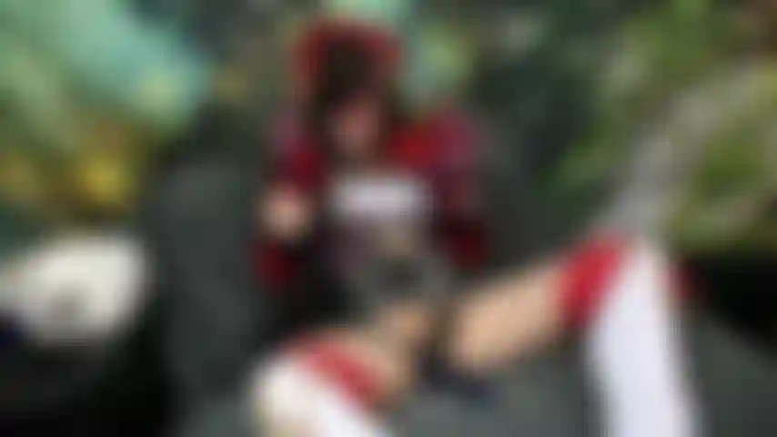 Genshin impacte des orgasmes de bondage ambrés avec une baguette.