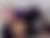 Habillée pour impressionner en pvc, talons hauts et lunettes. Mes courbes sexy en combinaison noire moulante vous rendront folle. Pov posant. Des lèvres chaudes et des ongles chauds. Taquine. Branlette. Fellation. Tu en as besoin, tu veux.