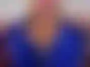 Pour les fétichistes et les fashionistas à la demande générale. Ma silhouette féminine complète resplendissante dans une robe bleu royal, des bas blancs et de la lingerie rose vif en dessous. Ta mâchoire tombera, tes yeux éclateront, quand.