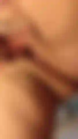 Letting a creampie drip out of my pussy, close-up.