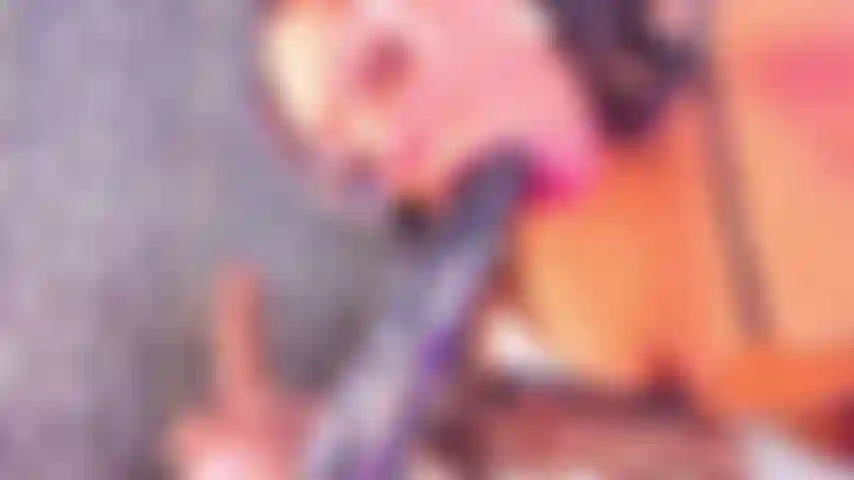 Les poupées me rendent heureuse comme une chienne.