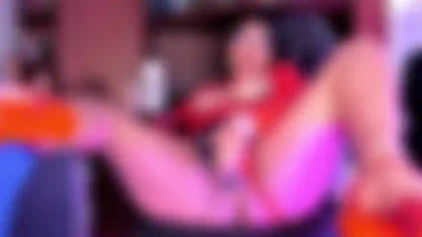 Chatte domi vibrante à l'intérieur et à l'extérieur.